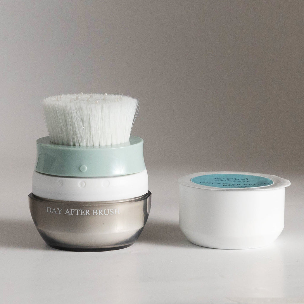Day After™ Brush + Refill Bundle - Clean Dry Shampoo System