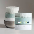 Day After™ Brush - Dry Shampoo Powder Applicator