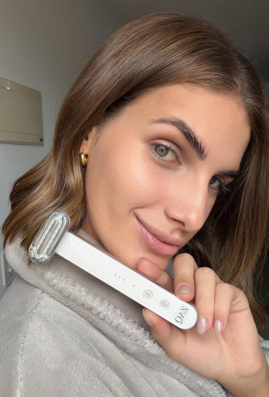 2.0 - 6-in-1 LED & Microcurrent Facial Wand