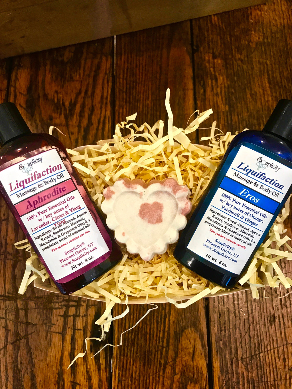 Romantic Couples Spa Gift Set | Massage Oils & Bath Bomb