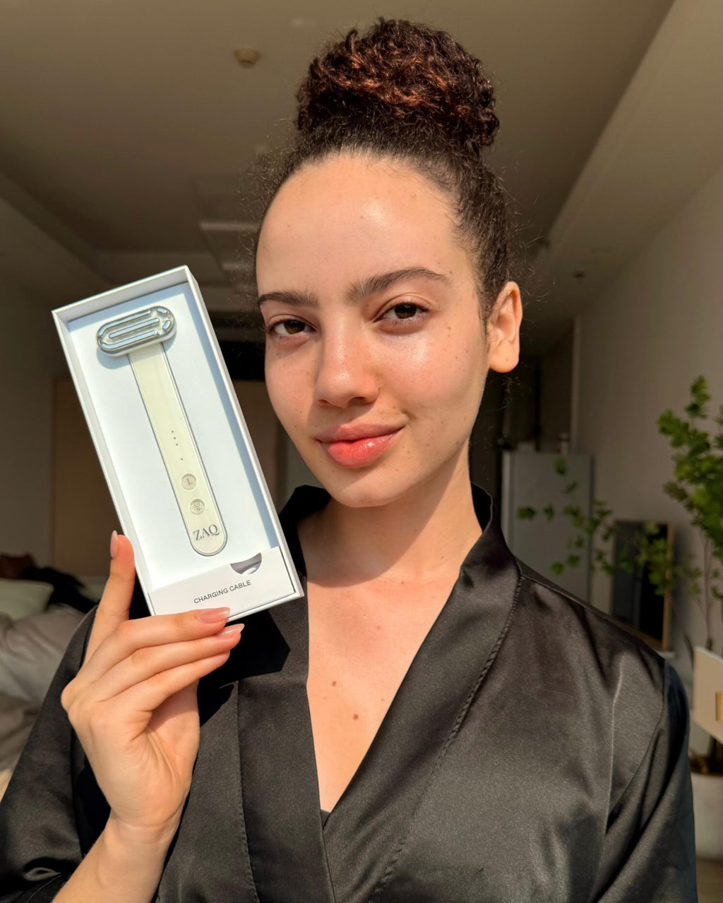 2.0 - 6-in-1 LED & Microcurrent Facial Wand